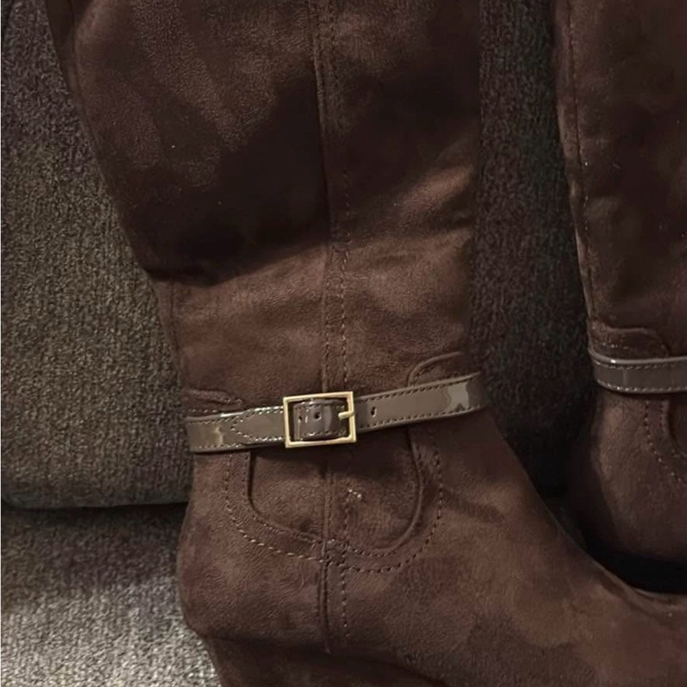 East 5th EF Elegant Dark Brown Chocolate Dress Up Wedge Heeled Boots Size 9